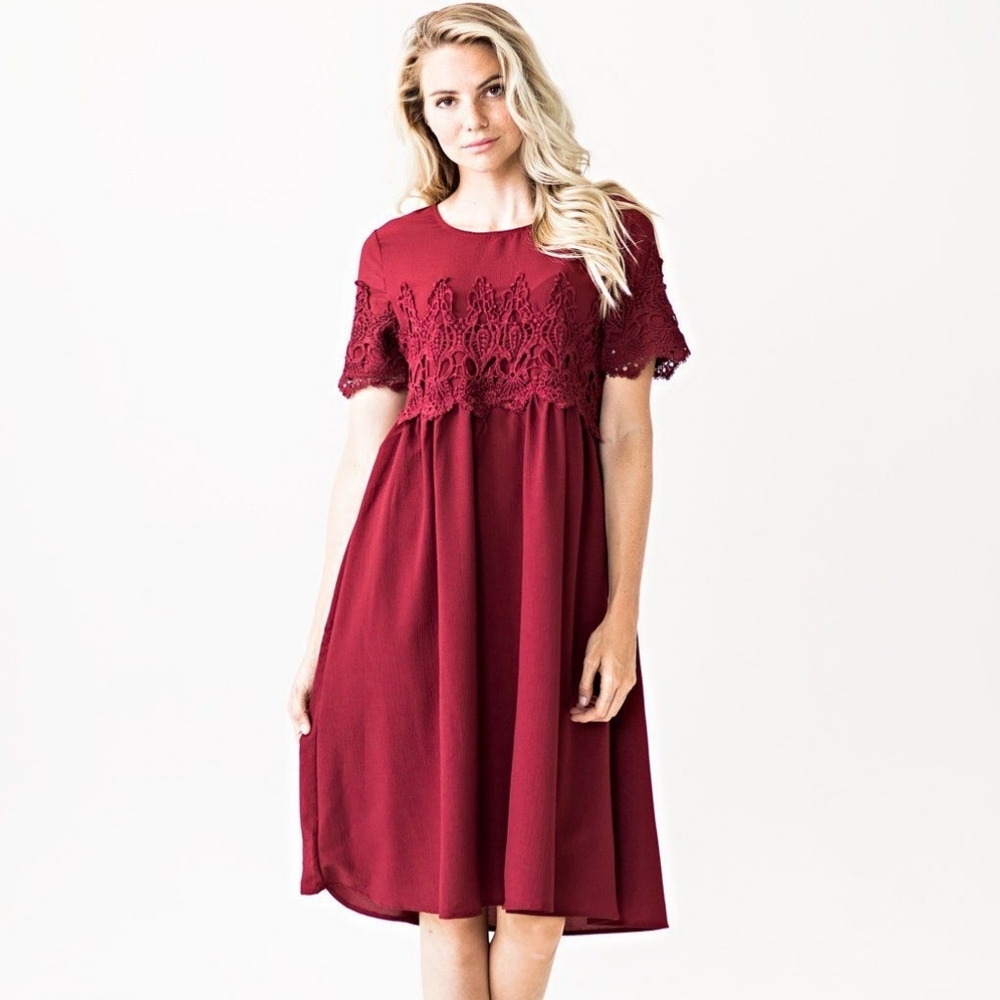 Jessa Kae Crochet Midi Dress in Burgundy - Size S